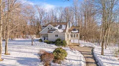 13 Wood Drive, Atkinson, NH 03811