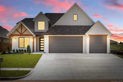 2072 E 129th Place S, Jenks, OK 74037