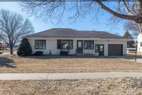 530 South St, Moville, IA 51039