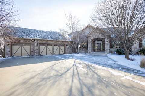 4508 Stoneridge Point, Sioux City, IA 51106