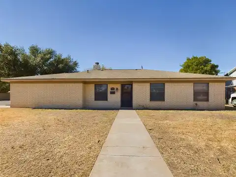 1621 S Hackberry St, Pecos, TX 79772