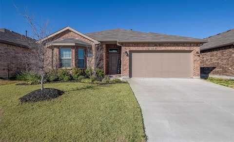841 Holler Loop, Fort Worth, TX 76247