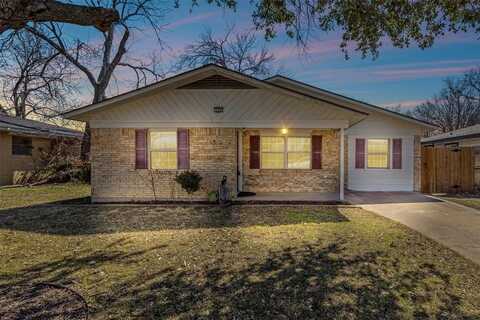 705 Phillips Street, Cleburne, TX 76033