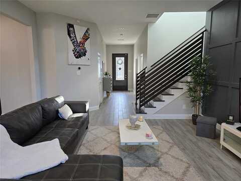 2831 Curvilinear Court, Dallas, TX 75227