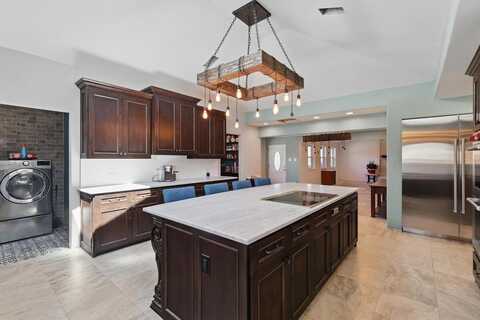 913 Ashland Court, Mansfield, TX 76063