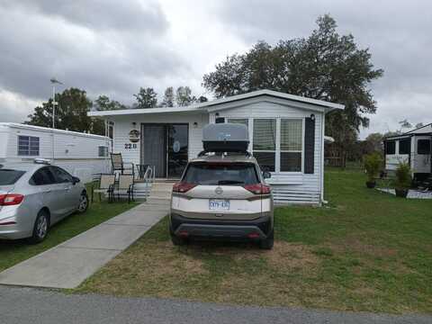 4421 Lane Road, Zephyrhills, FL 33541