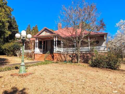 3 Hillcrest St, Gadsden, AL 35904