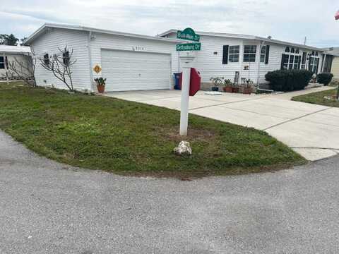 8210 Bull Run Dr, New Port Richey, FL 34653