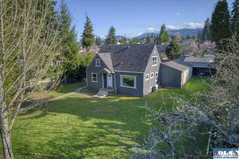 230 W Motor Avenue, Port Angeles, WA 98362