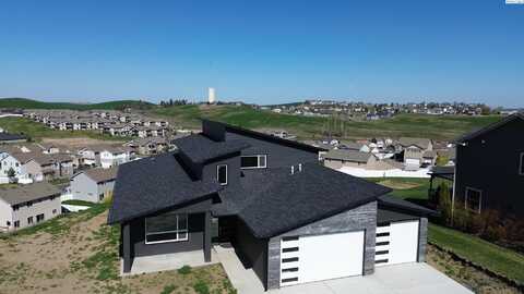 865 SW Windy Point Court, Pullman, WA 99163