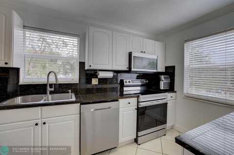3551 Inverrary Dr, Lauderhill, FL 33319