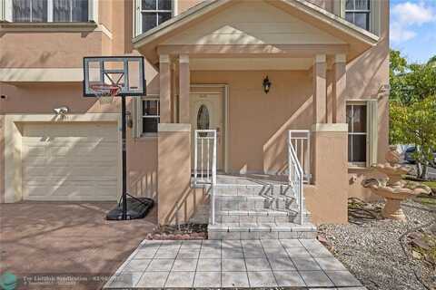 381 NW 102nd Ter, Pembroke Pines, FL 33026