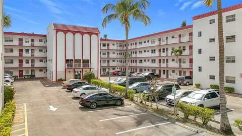 4270 NW 40th St, Lauderdale Lakes, FL 33319