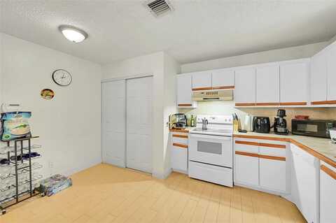 3602 NW 95th Ter, Sunrise, FL 33351