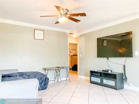 6260 NW 14th St, Sunrise, FL 33313