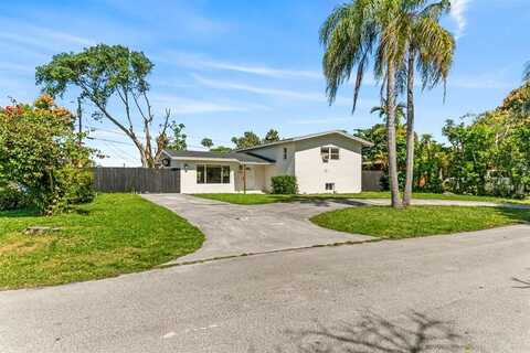 1215 NE 200th St, Miami, FL 33179