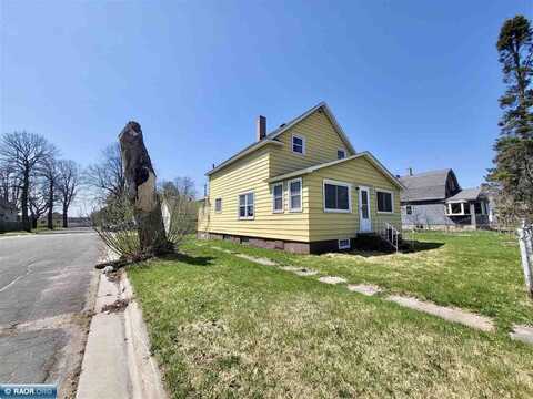 119 E Michigan Ave, Gilbert, MN 55741