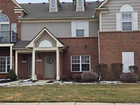 20024 HIDDEN OAKS Drive, Trenton, MI 48183