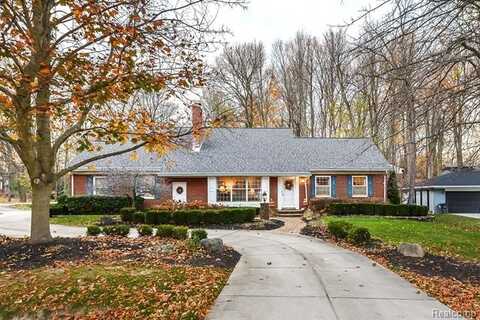 46270 Bloomcrest Drive, Northville, MI 48167