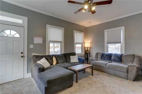 1108 E Pembroke Avenue, Hampton, VA 23669