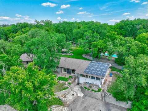 1045 Oakgreen Avenue N, Lakeland, MN 55082