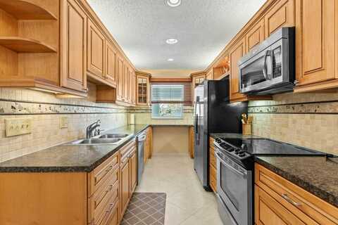 2660 SW 22nd Avenue, Delray Beach, FL 33445
