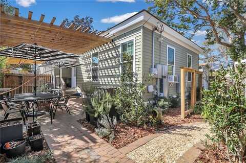 228 E 60th Street, Savannah, GA 31405