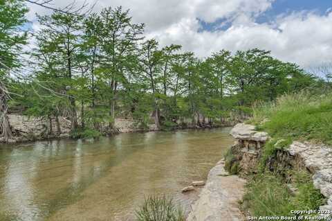 5987 Hwy. 27, Center Point, TX 78010