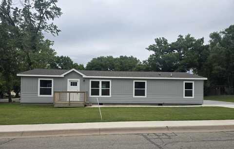 404 N College, Winfield, KS 67156