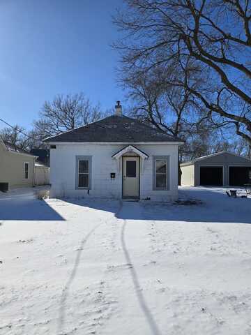 2424 N St, Belleville, KS 66935