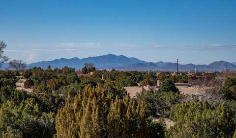 4 Camino Espejo, Santa Fe, NM 87507