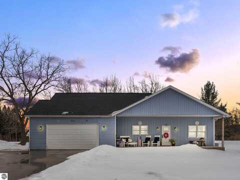 212 E Kalkaska Street, Lake City, MI 49651