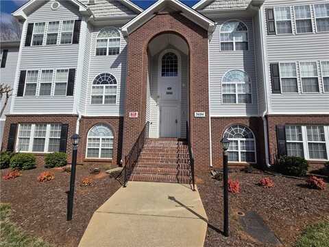 3684 Cotswold Avenue, Greensboro, NC 27410