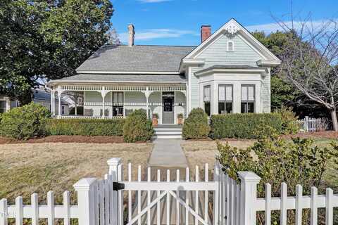 206 S Salem Street, Apex, NC 27502
