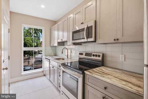 46 S 44TH STREET, PHILADELPHIA, PA 19104