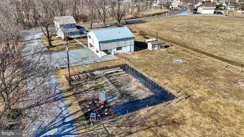 2734 HEIDELBERG AVENUE, NEWMANSTOWN, PA 17073