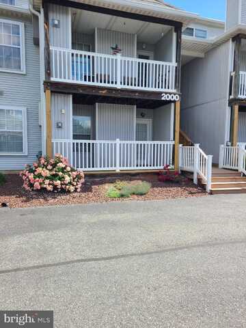 2004 WATERS EDGE DRIVE, NEWARK, DE 19702