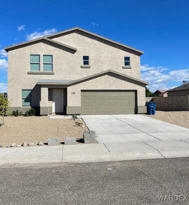 568 Holly Street, Bullhead City, AZ 86442