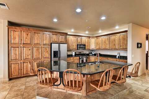 1845 W Canyon View DR, Saint George, UT 84770