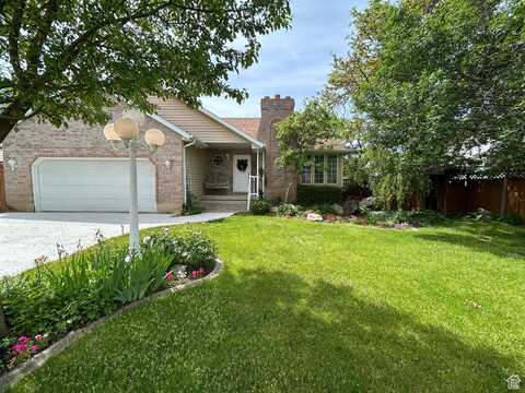 829 E 1925 N, North Ogden, UT 84414