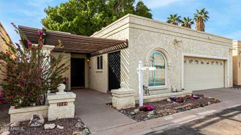 2824 N 42ND Way, Phoenix, AZ 85008