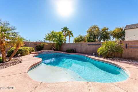 363 E LESLIE Avenue, San Tan Valley, AZ 85140