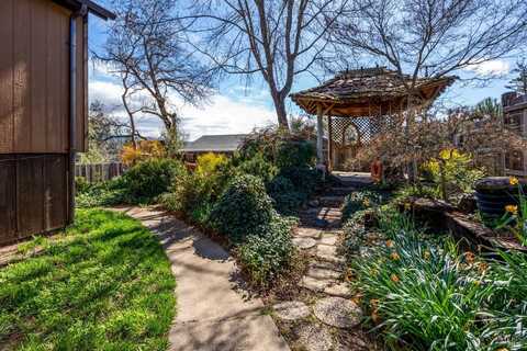 4621 N State Street, Ukiah, CA 95482