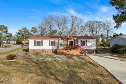 2228 Lakeside Avenue SW, Supply, NC 28462