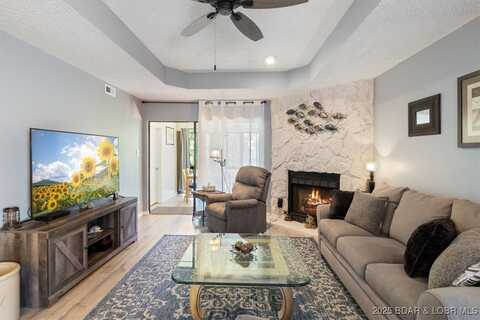 71 Costa Del Sol Drive, Lake Ozark, MO 65049