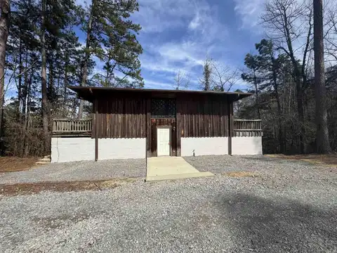 2210 Lenz Street, Camden, AR 71701