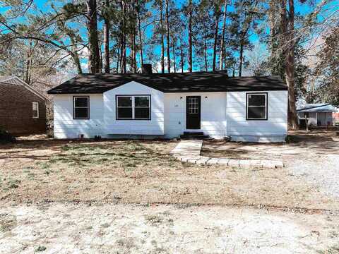 530 Yarboro St., Mullins, SC 29574