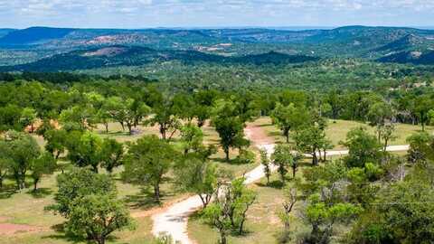 520 Isaacs Mountain Rd, Fredericksburg, TX 78675