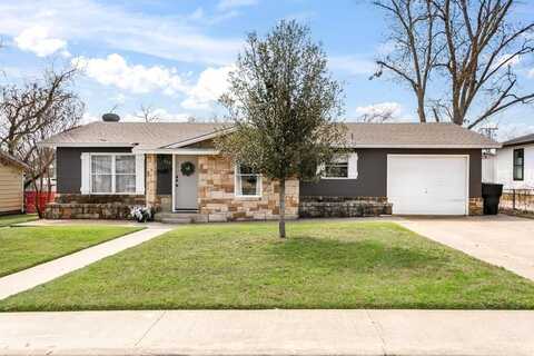 333 Burbank St, Fredericksburg, TX 78624