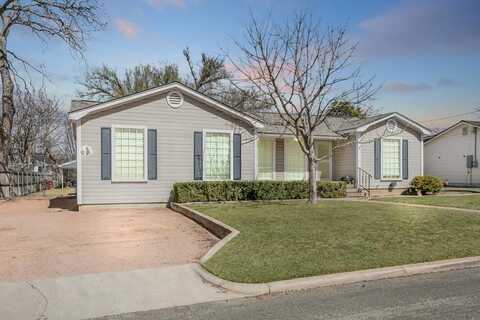304 Hackberry, Fredericksburg, TX 78624